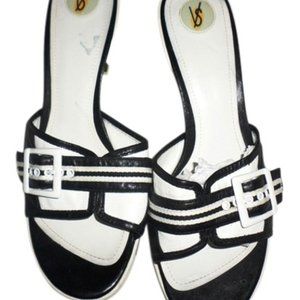 Victoria's Secret Black & White Vs Sandals